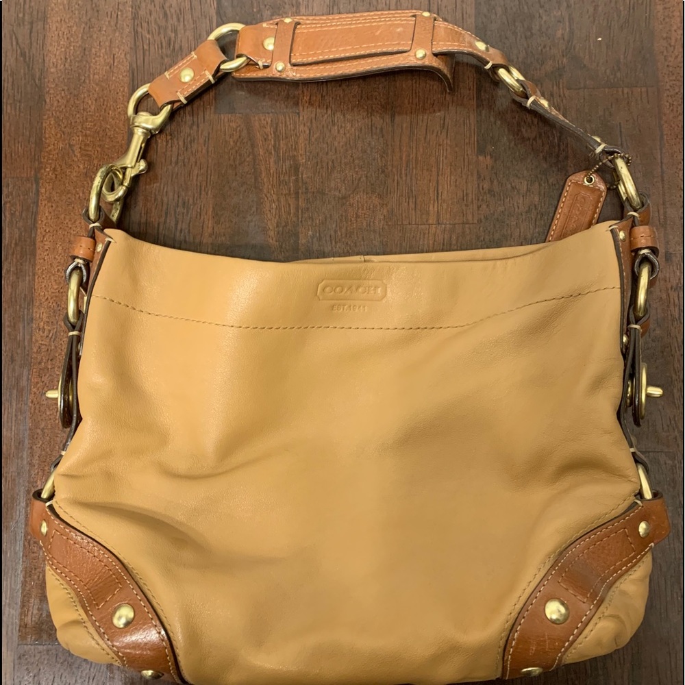 Coach leather handbag 👜